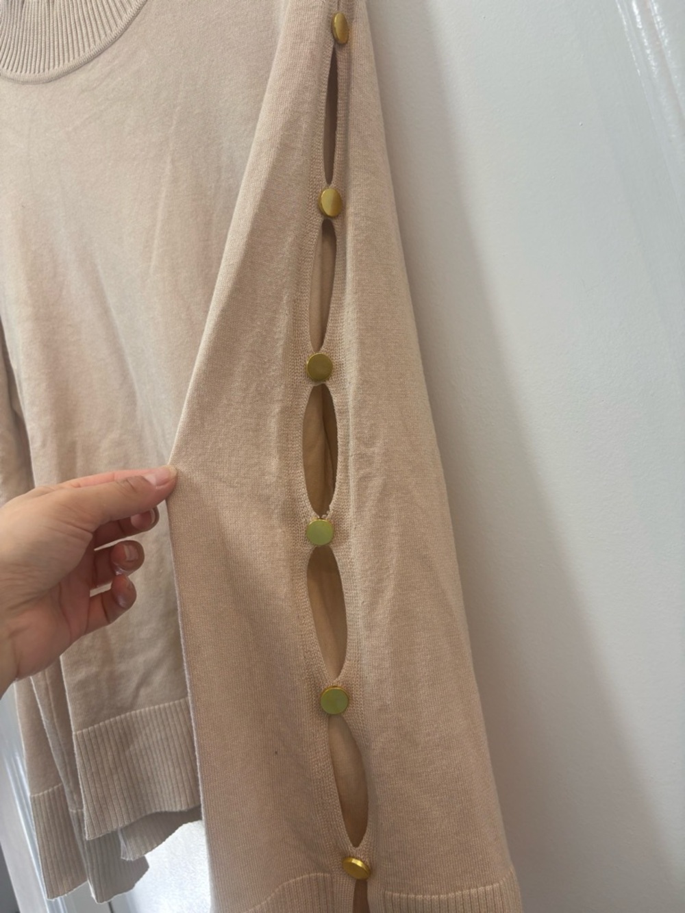 Rio & Rian Classic Cream Turtleneck Sweater - Women - Picture 3 of 4